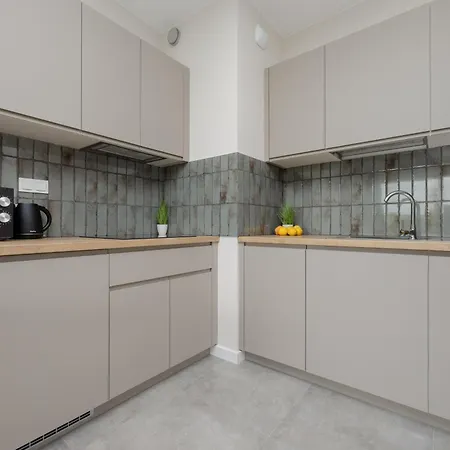 Green View Apartament Ludwiki 바르샤바