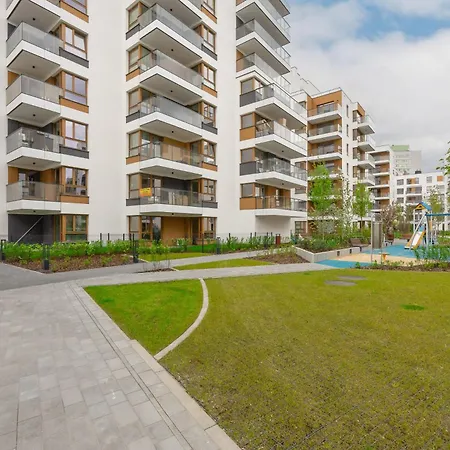 아파트 Green View Apartament Ludwiki 바르샤바